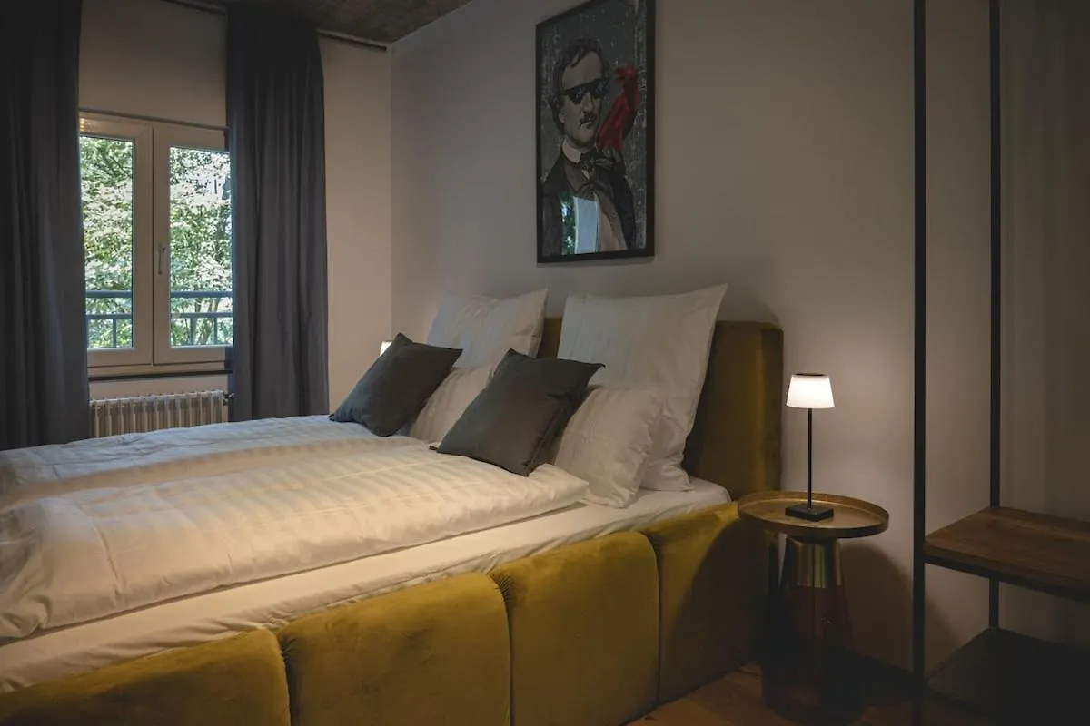 2 Zimmer Apartment Mit Parkplatz ベルリン