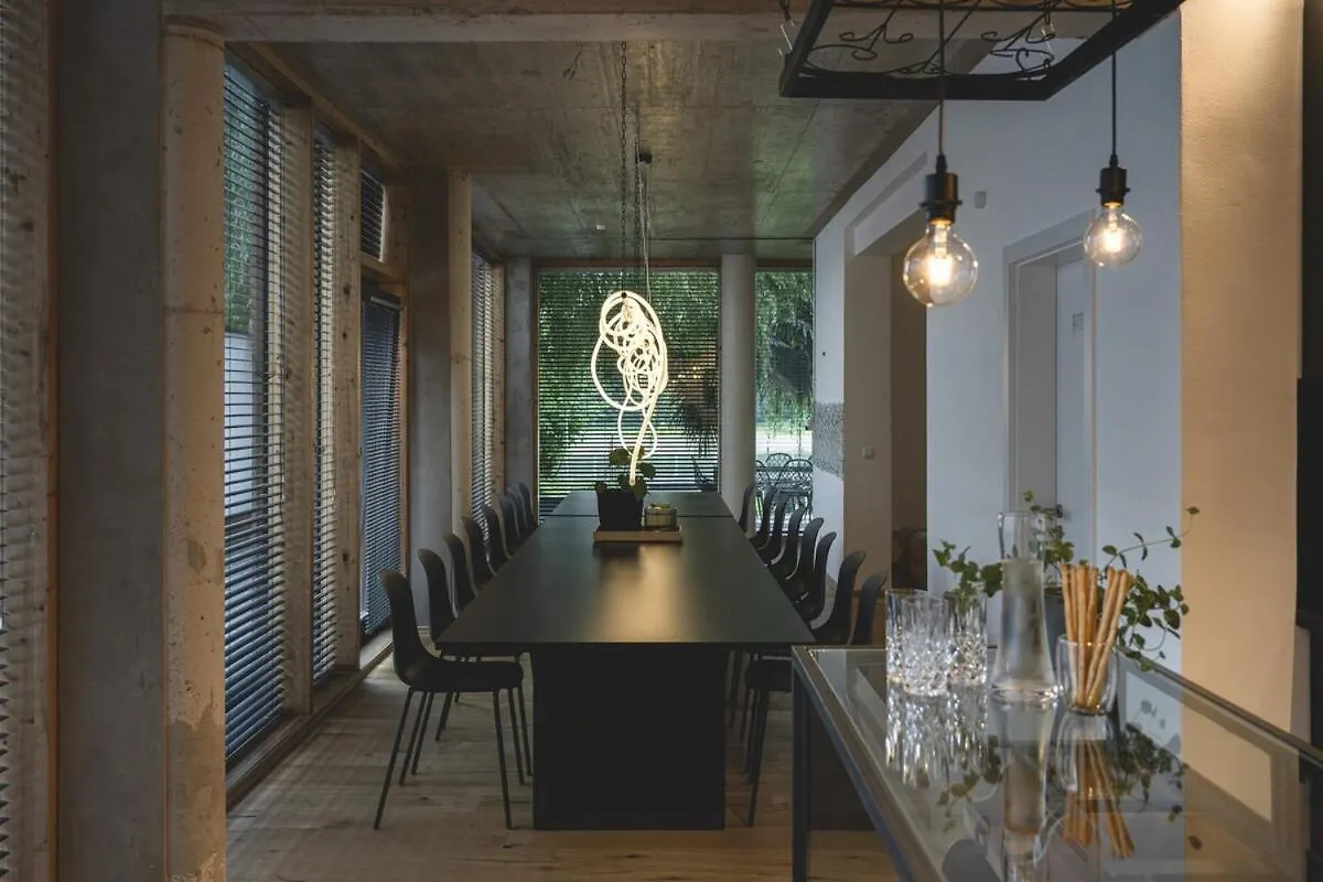 2 Zimmer Apartment Mit Parkplatz ベルリン ドイツ