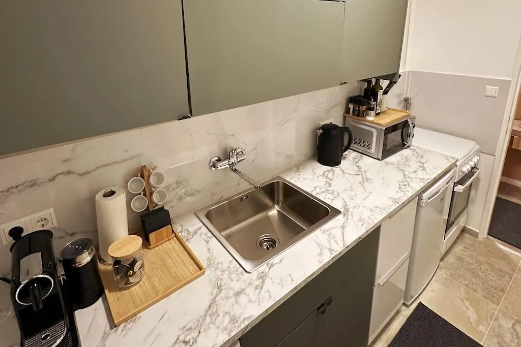 2 Zimmer Apartment Mit Parkplatz Berlin Allemagne