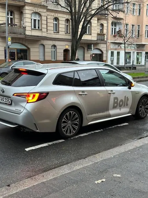 2 Zimmer Apartment Mit Parkplatz Berlin 0*,  Allemagne