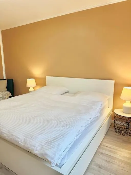 2 Zimmer Apartment Mit Parkplatz Berlin